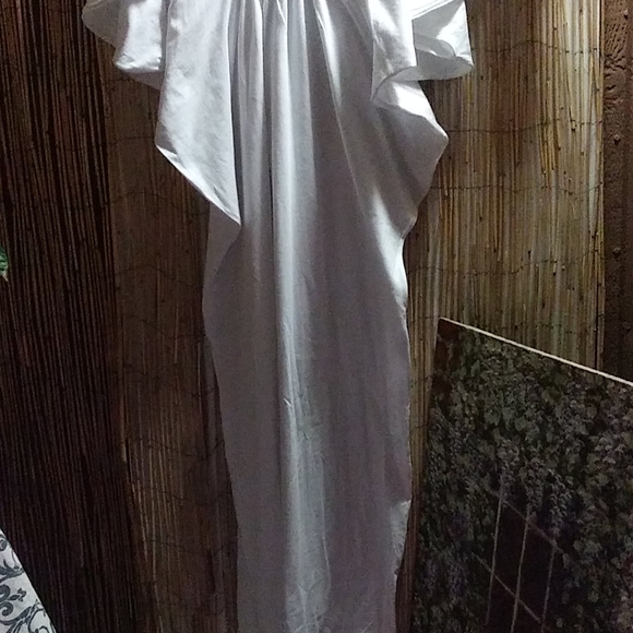 Vacation / Staycation Dress - Picture 2 of 8